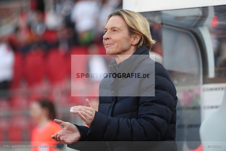 Martina Voss-Tecklenburg, Max-Morlock-Stadion, Nürnberg, 12.04.2023, sport, action, Fussball, DFB, FIFA, UEFA, Freundschaftsspiel, BRA, GER, Frauen-Nationalmannschaft, Brasilien, Deutschland - Bild-ID: 2359524 Martina Voss-Tecklenburg, Max-Morlock-Stadion, Nürnberg, 12.04.2023, sport, action, Fussball, DFB, FIFA, UEFA, Freundschaftsspiel, BRA, GER, Frauen-Nationalmannschaft, Brasilien, Deutschland - Bild-ID: 2359524