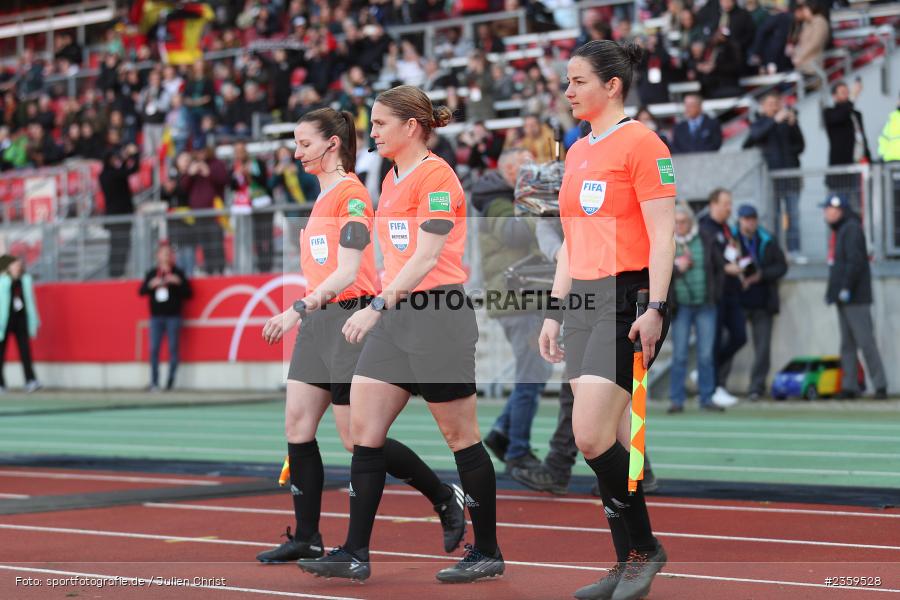 Esther Staubli, Max-Morlock-Stadion, Nürnberg, 12.04.2023, sport, action, Fussball, DFB, FIFA, UEFA, Freundschaftsspiel, BRA, GER, Frauen-Nationalmannschaft, Brasilien, Deutschland - Bild-ID: 2359528
