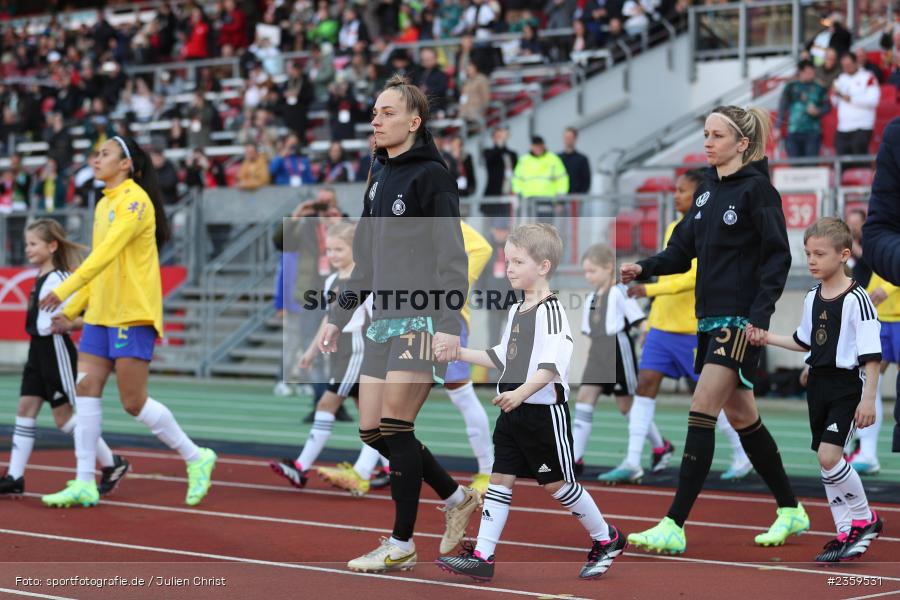 Sophia Kleinherne, Max-Morlock-Stadion, Nürnberg, 12.04.2023, sport, action, Fussball, DFB, FIFA, UEFA, Freundschaftsspiel, BRA, GER, Frauen-Nationalmannschaft, Brasilien, Deutschland - Bild-ID: 2359531