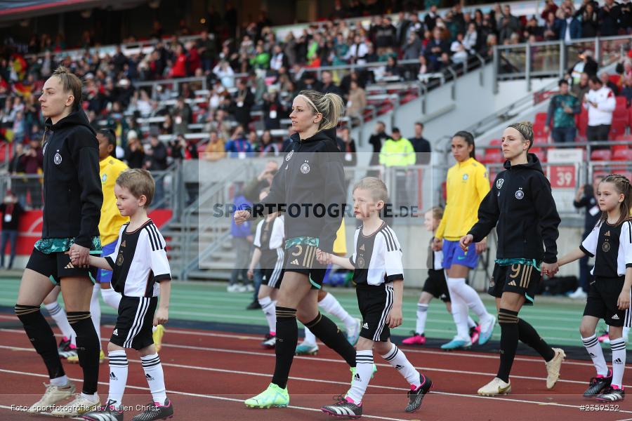 Sophia Kleinherne, Max-Morlock-Stadion, Nürnberg, 12.04.2023, sport, action, Fussball, DFB, FIFA, UEFA, Freundschaftsspiel, BRA, GER, Frauen-Nationalmannschaft, Brasilien, Deutschland - Bild-ID: 2359532