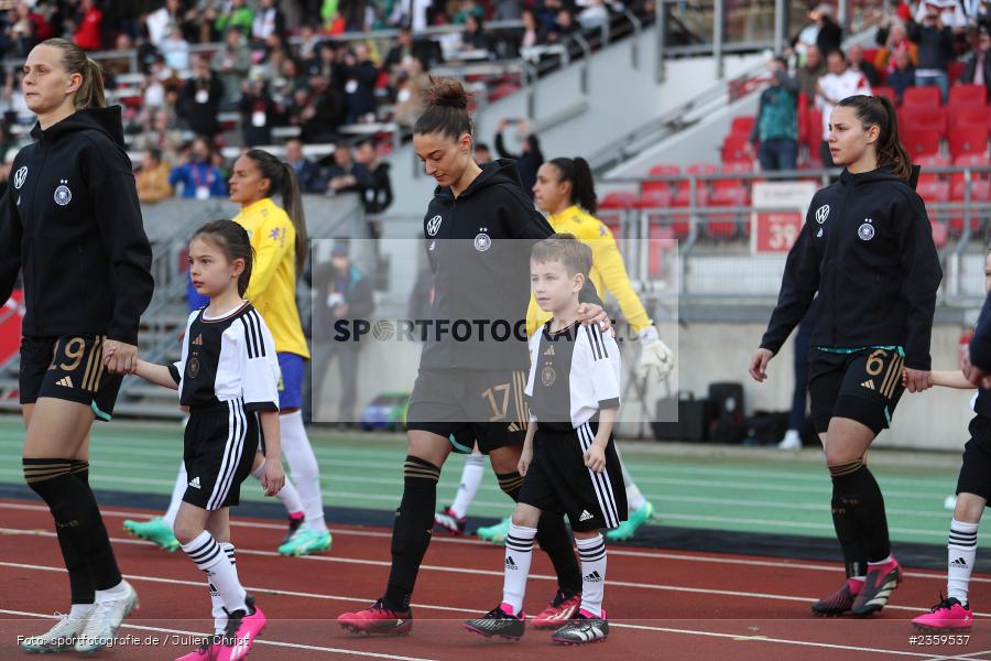 Felicitas Rauch, Max-Morlock-Stadion, Nürnberg, 12.04.2023, sport, action, Fussball, DFB, FIFA, UEFA, Freundschaftsspiel, BRA, GER, Frauen-Nationalmannschaft, Brasilien, Deutschland - Bild-ID: 2359537