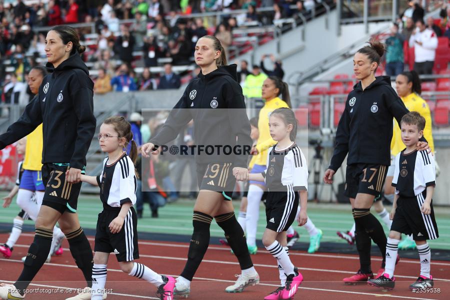 Sara Doorsoun, Max-Morlock-Stadion, Nürnberg, 12.04.2023, sport, action, Fussball, DFB, FIFA, UEFA, Freundschaftsspiel, BRA, GER, Frauen-Nationalmannschaft, Brasilien, Deutschland - Bild-ID: 2359538