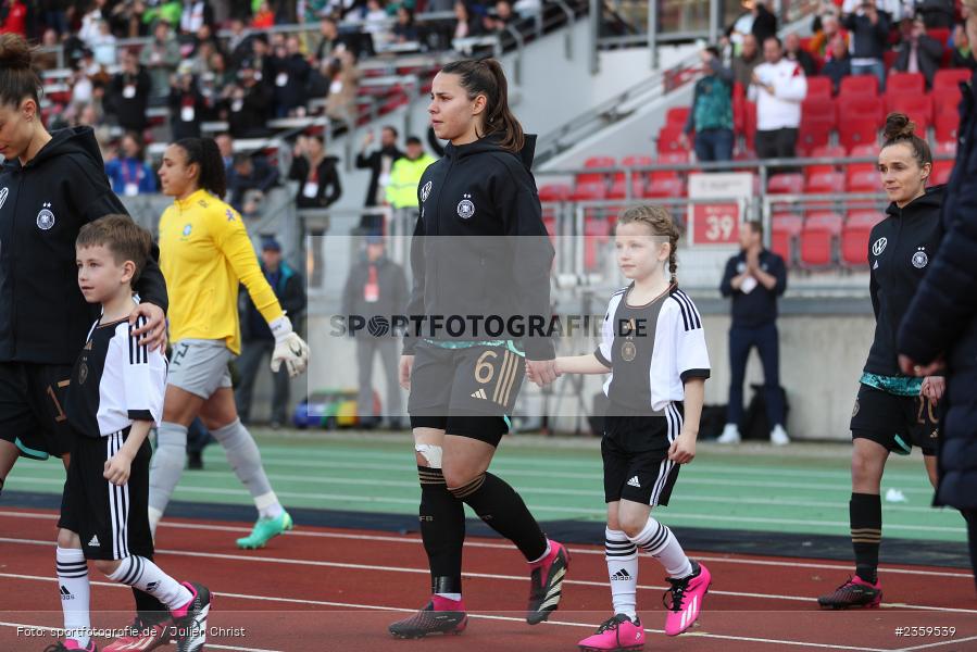 Lena Sophie Oberdorf, Max-Morlock-Stadion, Nürnberg, 12.04.2023, sport, action, Fussball, DFB, FIFA, UEFA, Freundschaftsspiel, BRA, GER, Frauen-Nationalmannschaft, Brasilien, Deutschland - Bild-ID: 2359539