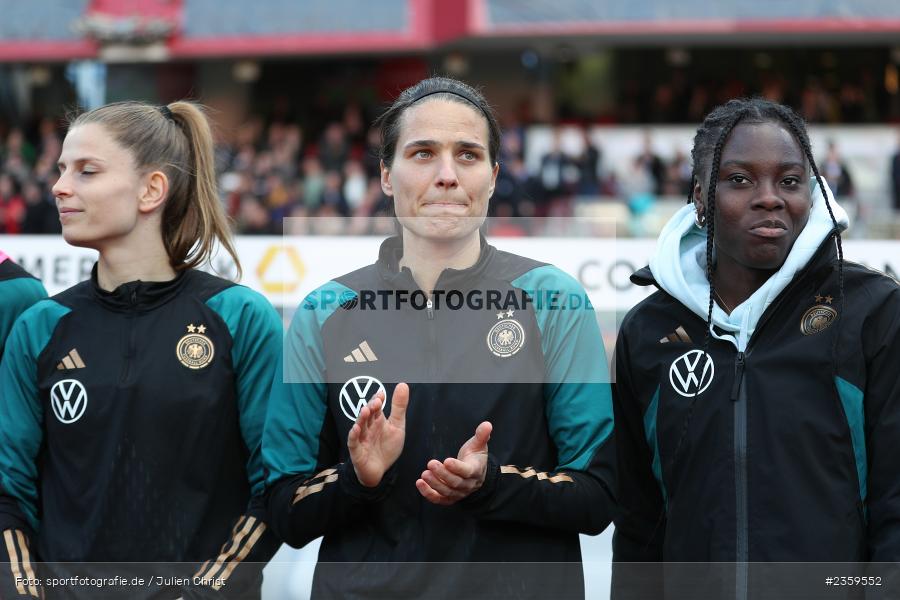 Dzsenifer Marozsán, Max-Morlock-Stadion, Nürnberg, 12.04.2023, sport, action, Fussball, DFB, FIFA, UEFA, Freundschaftsspiel, BRA, GER, Frauen-Nationalmannschaft, Brasilien, Deutschland - Bild-ID: 2359552