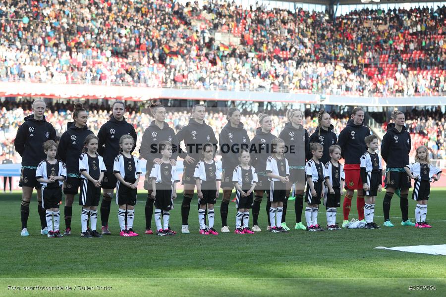 Max-Morlock-Stadion, Nürnberg, 12.04.2023, sport, action, Fussball, DFB, FIFA, UEFA, Freundschaftsspiel, BRA, GER, Frauen-Nationalmannschaft, Brasilien, Deutschland - Bild-ID: 2359556