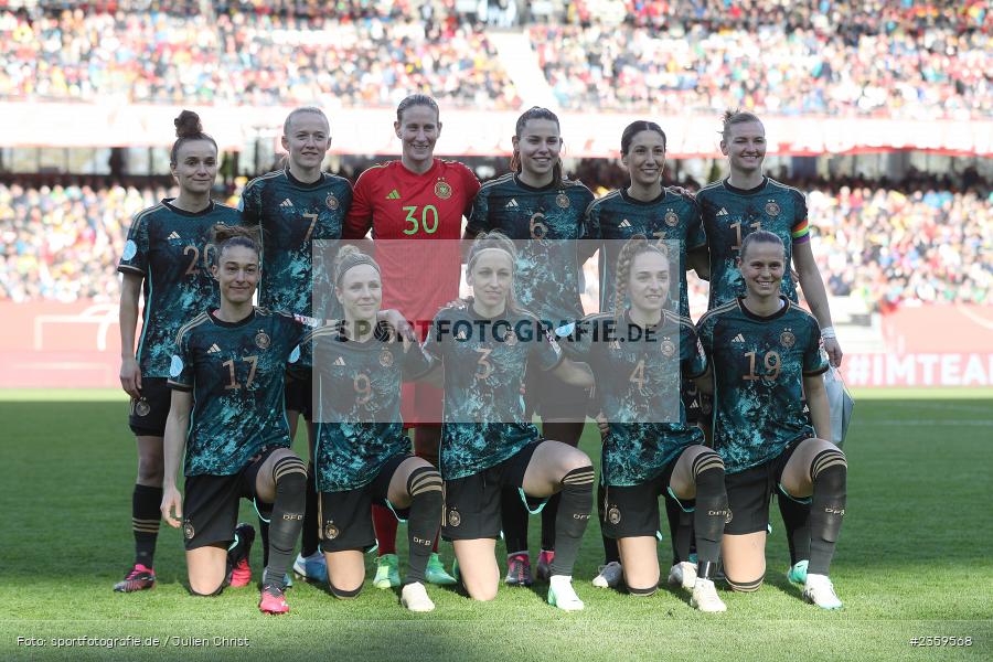 Teamfoto, Max-Morlock-Stadion, Nürnberg, 12.04.2023, sport, action, Fussball, DFB, FIFA, UEFA, Freundschaftsspiel, BRA, GER, Frauen-Nationalmannschaft, Brasilien, Deutschland - Bild-ID: 2359568