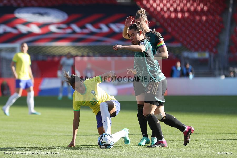 Alexandra Popp, Max-Morlock-Stadion, Nürnberg, 12.04.2023, sport, action, Fussball, DFB, FIFA, UEFA, Freundschaftsspiel, BRA, GER, Frauen-Nationalmannschaft, Brasilien, Deutschland - Bild-ID: 2359577