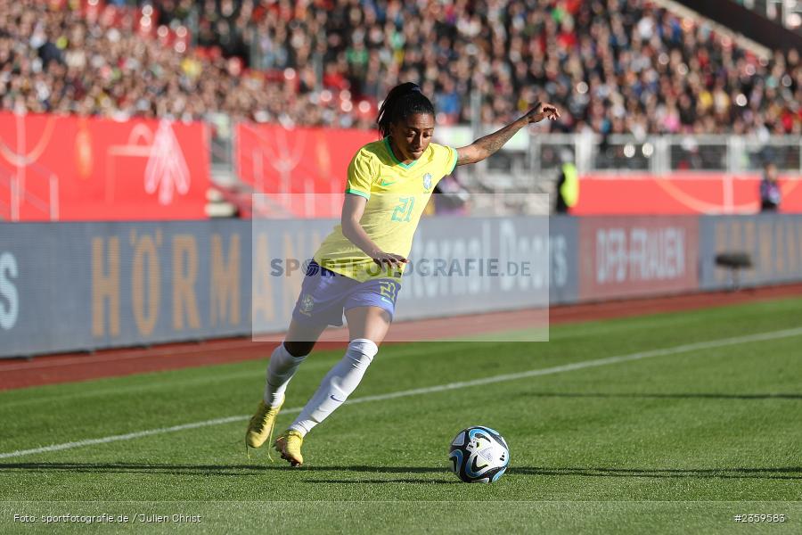Kerolin Ferraz, Max-Morlock-Stadion, Nürnberg, 12.04.2023, sport, action, Fussball, DFB, FIFA, UEFA, Freundschaftsspiel, BRA, GER, Frauen-Nationalmannschaft, Brasilien, Deutschland - Bild-ID: 2359583