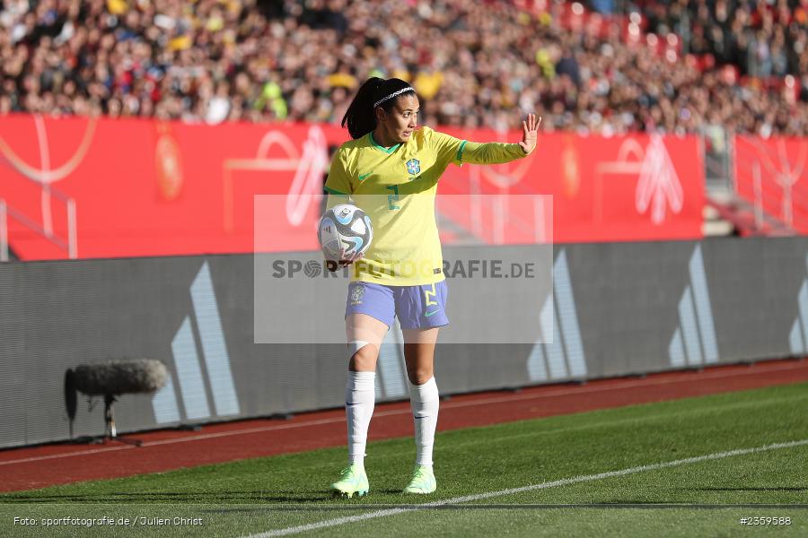 Antonia Silva, Max-Morlock-Stadion, Nürnberg, 12.04.2023, sport, action, Fussball, DFB, FIFA, UEFA, Freundschaftsspiel, BRA, GER, Frauen-Nationalmannschaft, Brasilien, Deutschland - Bild-ID: 2359588