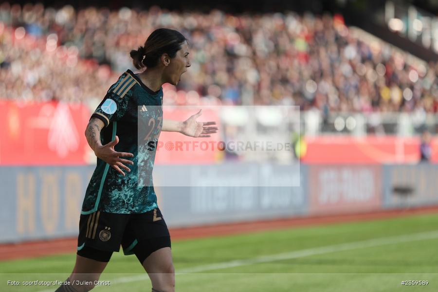 Sara Doorsoun, Max-Morlock-Stadion, Nürnberg, 12.04.2023, sport, action, Fussball, DFB, FIFA, UEFA, Freundschaftsspiel, BRA, GER, Frauen-Nationalmannschaft, Brasilien, Deutschland - Bild-ID: 2359589