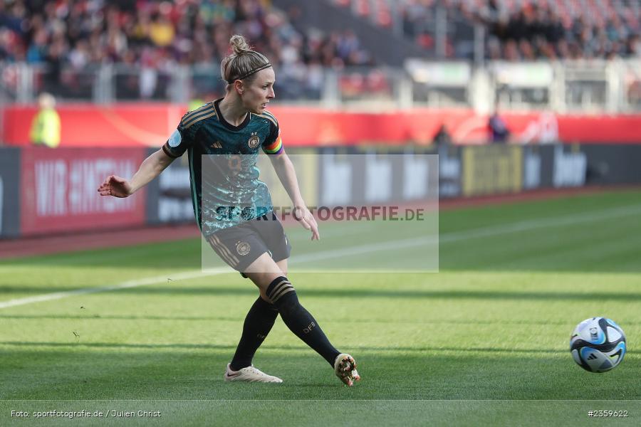 Svenja Huth, Max-Morlock-Stadion, Nürnberg, 12.04.2023, sport, action, Fussball, DFB, FIFA, UEFA, Freundschaftsspiel, BRA, GER, Frauen-Nationalmannschaft, Brasilien, Deutschland - Bild-ID: 2359622