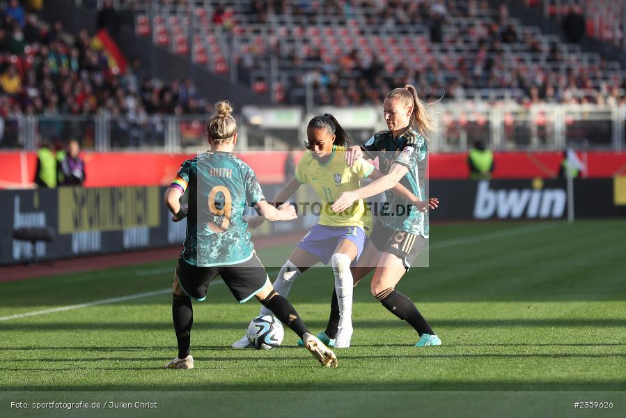 Adriana Silva, Max-Morlock-Stadion, Nürnberg, 12.04.2023, sport, action, Fussball, DFB, FIFA, UEFA, Freundschaftsspiel, BRA, GER, Frauen-Nationalmannschaft, Brasilien, Deutschland - Bild-ID: 2359626