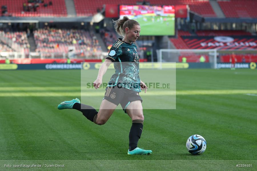 Sarai Linder, Max-Morlock-Stadion, Nürnberg, 12.04.2023, sport, action, Fussball, DFB, FIFA, UEFA, Freundschaftsspiel, BRA, GER, Frauen-Nationalmannschaft, Brasilien, Deutschland - Bild-ID: 2359631