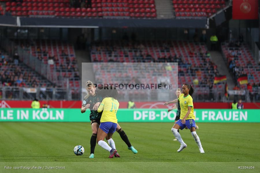 Sarai Linder, Max-Morlock-Stadion, Nürnberg, 12.04.2023, sport, action, Fussball, DFB, FIFA, UEFA, Freundschaftsspiel, BRA, GER, Frauen-Nationalmannschaft, Brasilien, Deutschland - Bild-ID: 2359654