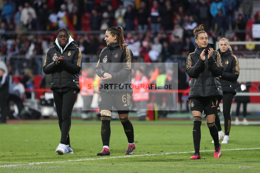 Lena Sophie Oberdorf, Max-Morlock-Stadion, Nürnberg, 12.04.2023, sport, action, Fussball, DFB, FIFA, UEFA, Freundschaftsspiel, BRA, GER, Frauen-Nationalmannschaft, Brasilien, Deutschland - Bild-ID: 2359677