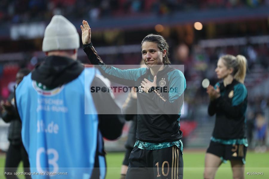 Dzsenifer Marozsán, Max-Morlock-Stadion, Nürnberg, 12.04.2023, sport, action, Fussball, DFB, FIFA, UEFA, Freundschaftsspiel, BRA, GER, Frauen-Nationalmannschaft, Brasilien, Deutschland - Bild-ID: 2359692