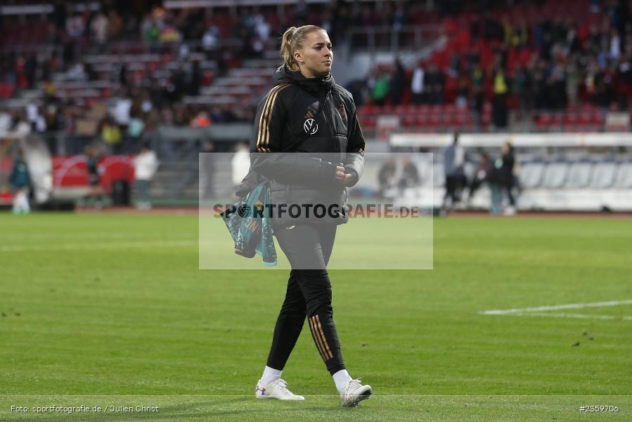 Laura Freigang, Max-Morlock-Stadion, Nürnberg, 12.04.2023, sport, action, Fussball, DFB, FIFA, UEFA, Freundschaftsspiel, BRA, GER, Frauen-Nationalmannschaft, Brasilien, Deutschland - Bild-ID: 2359706