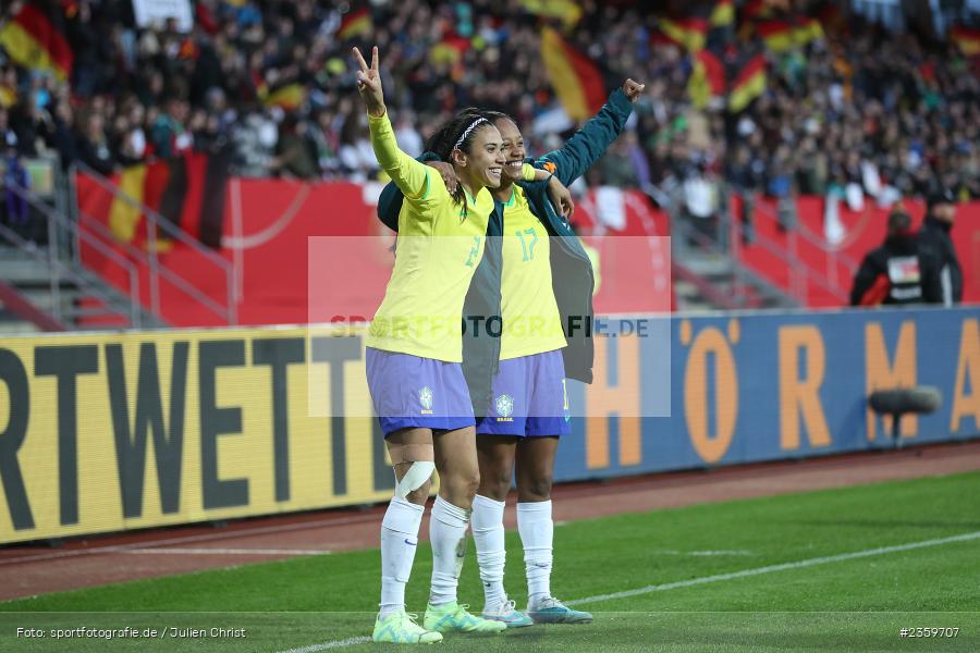 Antonia Silva, Max-Morlock-Stadion, Nürnberg, 12.04.2023, sport, action, Fussball, DFB, FIFA, UEFA, Freundschaftsspiel, BRA, GER, Frauen-Nationalmannschaft, Brasilien, Deutschland - Bild-ID: 2359707