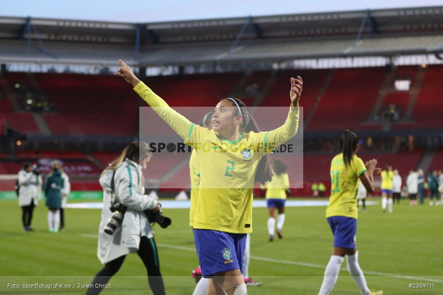 Antonia Silva, Max-Morlock-Stadion, Nürnberg, 12.04.2023, sport, action, Fussball, DFB, FIFA, UEFA, Freundschaftsspiel, BRA, GER, Frauen-Nationalmannschaft, Brasilien, Deutschland - Bild-ID: 2359711