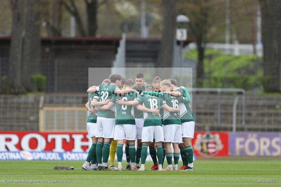 Mannschaftskreis, Willy-Sachs-Stadion, Schweinfurt, 15.04.2023, sport, action, Fussball, BFV, 32. Spieltag, Regionalliga Bayern, FCP, FCS, FC Pipinsried, 1. FC Schweinfurt - Bild-ID: 2360257