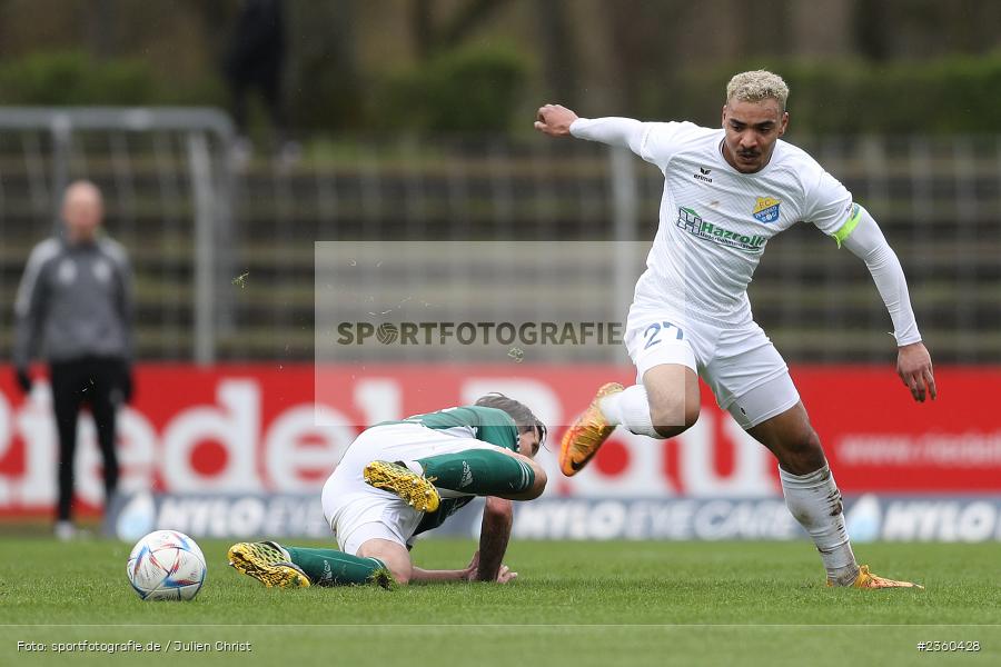 Marvin Jike, Willy-Sachs-Stadion, Schweinfurt, 15.04.2023, sport, action, Fussball, BFV, 32. Spieltag, Regionalliga Bayern, FCP, FCS, FC Pipinsried, 1. FC Schweinfurt - Bild-ID: 2360428