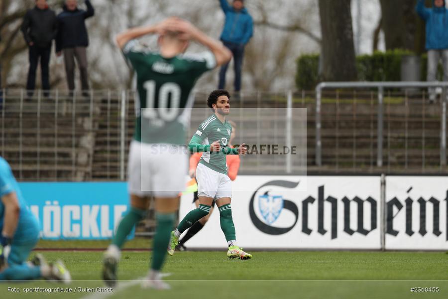 Malik Mc Lemore, Willy-Sachs-Stadion, Schweinfurt, 15.04.2023, sport, action, Fussball, BFV, 32. Spieltag, Regionalliga Bayern, FCP, FCS, FC Pipinsried, 1. FC Schweinfurt - Bild-ID: 2360455