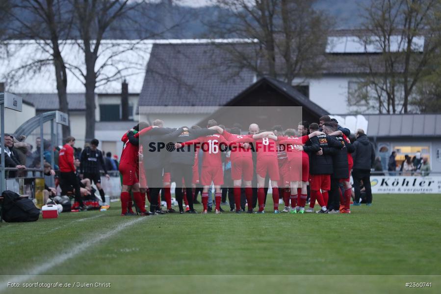 Mannschaftskreis, Sportgelände, Karlburg, 18.04.2023, sport, action, Fussball, BFV, 32. Spieltag, Landesliga Nordwest, FCF, TSV, FC Fuchsstadt, TSV Karlburg - Bild-ID: 2360741