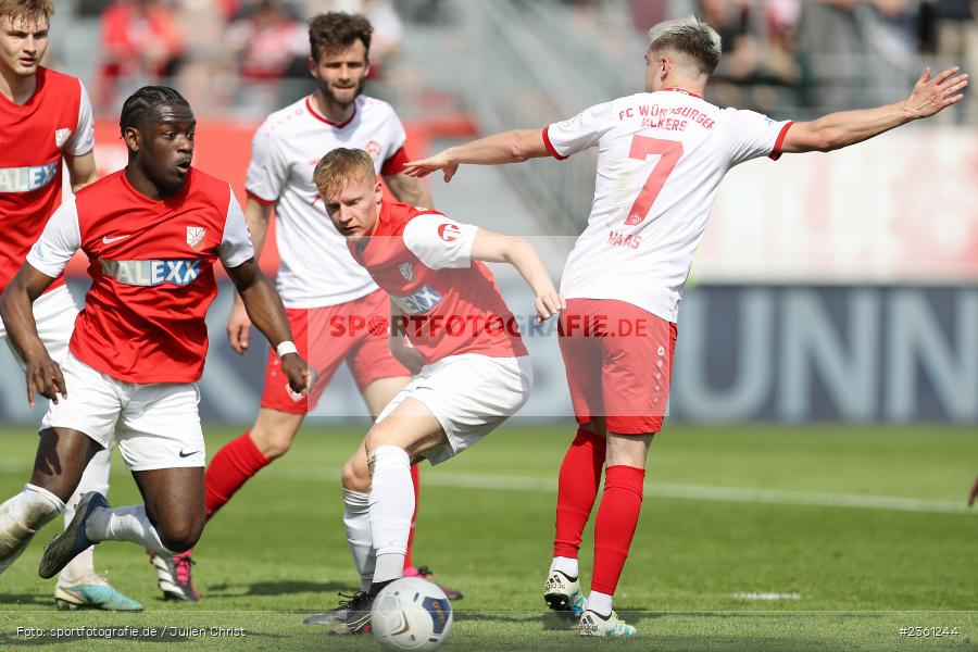 Sam Zander, AKON Arena, Würzburg, 22.04.2023, sport, action, Fussball, BFV, Regionalliga Bayern, 33. Spieltag, SVH, FWK, SV Heimstetten, FC Würzburger Kickers - Bild-ID: 2361244