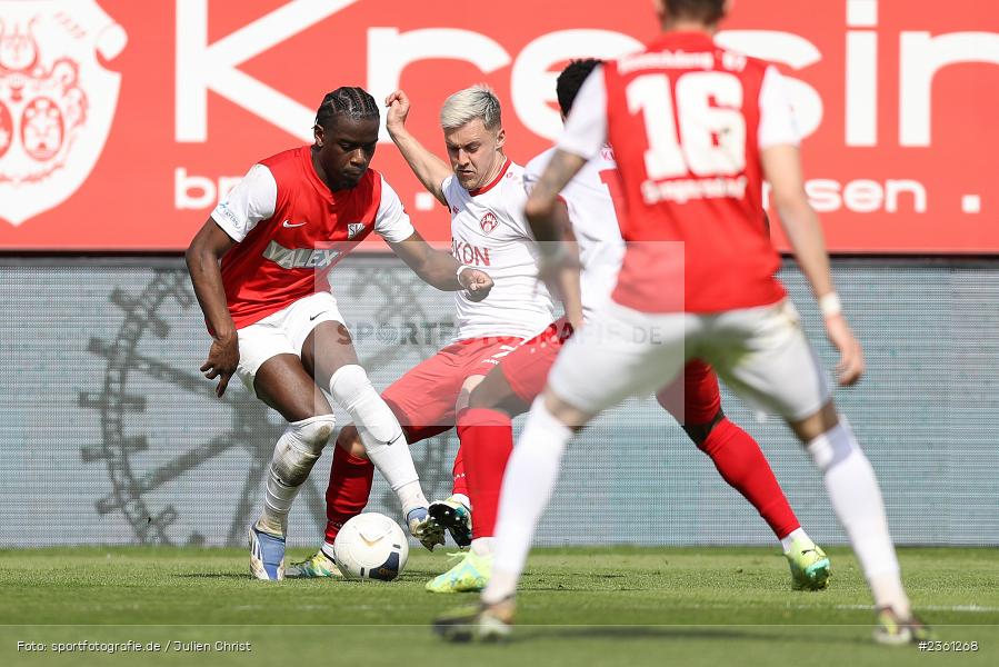 Alexis Fambo, AKON Arena, Würzburg, 22.04.2023, sport, action, Fussball, BFV, Regionalliga Bayern, 33. Spieltag, SVH, FWK, SV Heimstetten, FC Würzburger Kickers - Bild-ID: 2361268