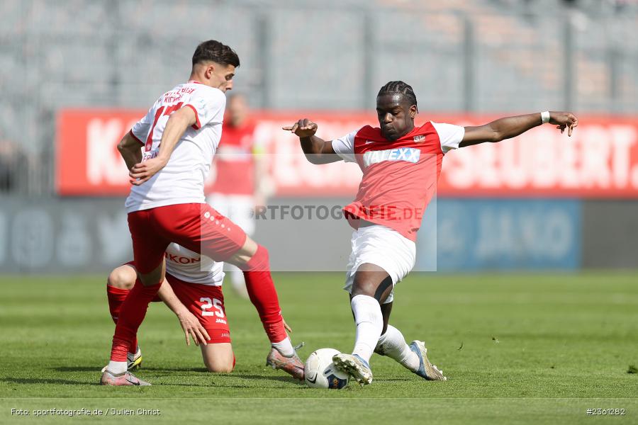 Alexis Fambo, AKON Arena, Würzburg, 22.04.2023, sport, action, Fussball, BFV, Regionalliga Bayern, 33. Spieltag, SVH, FWK, SV Heimstetten, FC Würzburger Kickers - Bild-ID: 2361282