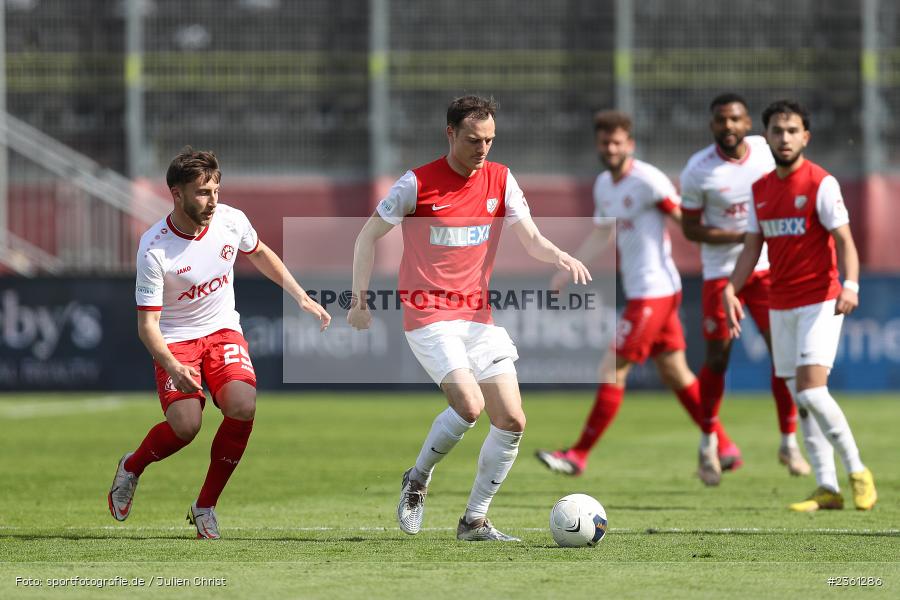 Valentin Micheli, AKON Arena, Würzburg, 22.04.2023, sport, action, Fussball, BFV, Regionalliga Bayern, 33. Spieltag, SVH, FWK, SV Heimstetten, FC Würzburger Kickers - Bild-ID: 2361286