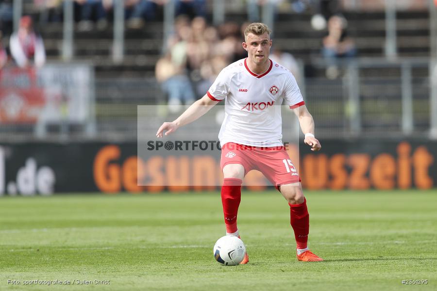 Felix Göttlicher, AKON Arena, Würzburg, 22.04.2023, sport, action, Fussball, BFV, Regionalliga Bayern, 33. Spieltag, SVH, FWK, SV Heimstetten, FC Würzburger Kickers - Bild-ID: 2361295