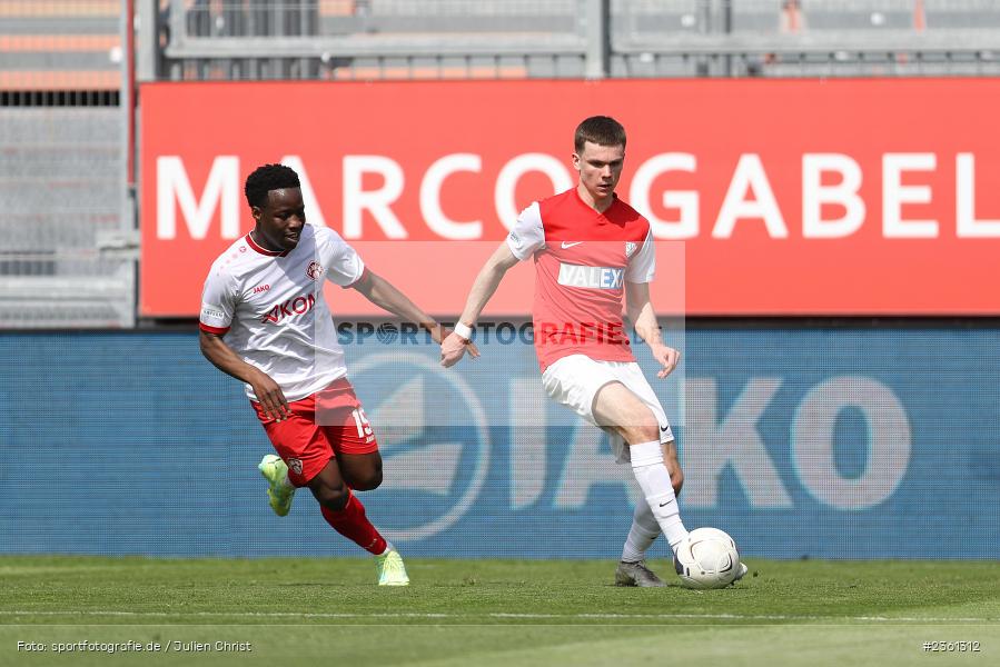 Sebastian Burke, AKON Arena, Würzburg, 22.04.2023, sport, action, Fussball, BFV, Regionalliga Bayern, 33. Spieltag, SVH, FWK, SV Heimstetten, FC Würzburger Kickers - Bild-ID: 2361312 Sebastian Burke, AKON Arena, Würzburg, 22.04.2023, sport, action, Fussball, BFV, Regionalliga Bayern, 33. Spieltag, SVH, FWK, SV Heimstetten, FC Würzburger Kickers - Bild-ID: 2361312