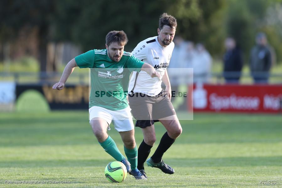 Julian Försch, Sportgelände, Karlburg, 26.04.2023, sport, action, Fussball, BFV, Kreisliga Würzburg, 25. Spieltag, TSV FCG, FC Gössenheim, TSV Karlburg II - Bild-ID: 2362122