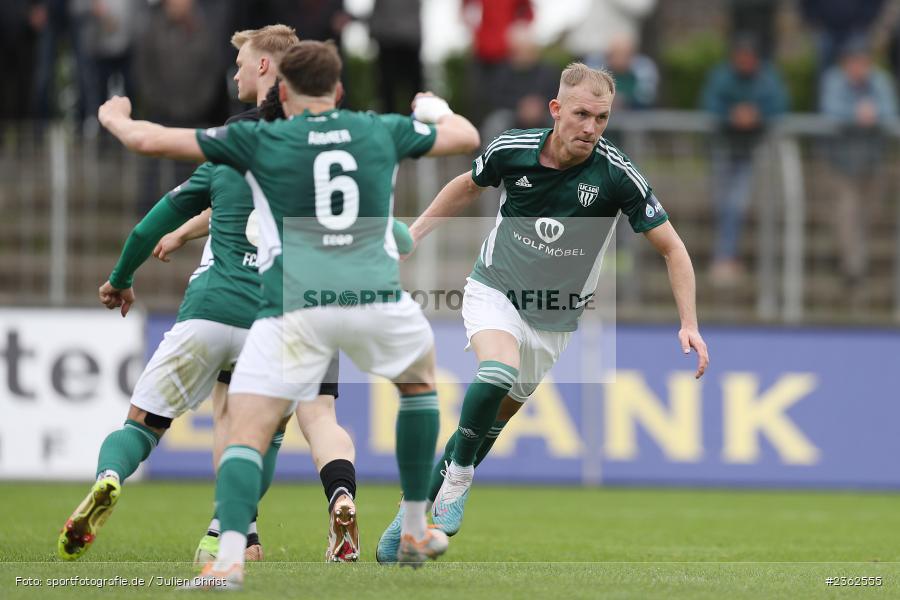 Benjamin Hadžić, Sachs-Stadion, Schweinfurt, 29.04.2023, sport, action, Fussball, BFV, 34. Spieltag, Regionalliga Bayern, ANS, FCS, SpVgg Ansbach, 1. FC Schweinfurt - Bild-ID: 2362555