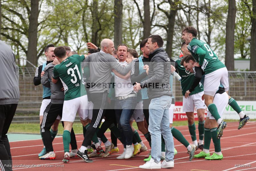 Team, Adam Jabiri, Sachs-Stadion, Schweinfurt, 29.04.2023, sport, action, Fussball, BFV, 34. Spieltag, Regionalliga Bayern, ANS, FCS, SpVgg Ansbach, 1. FC Schweinfurt - Bild-ID: 2362698 Team, Adam Jabiri, Sachs-Stadion, Schweinfurt, 29.04.2023, sport, action, Fussball, BFV, 34. Spieltag, Regionalliga Bayern, ANS, FCS, SpVgg Ansbach, 1. FC Schweinfurt - Bild-ID: 2362698