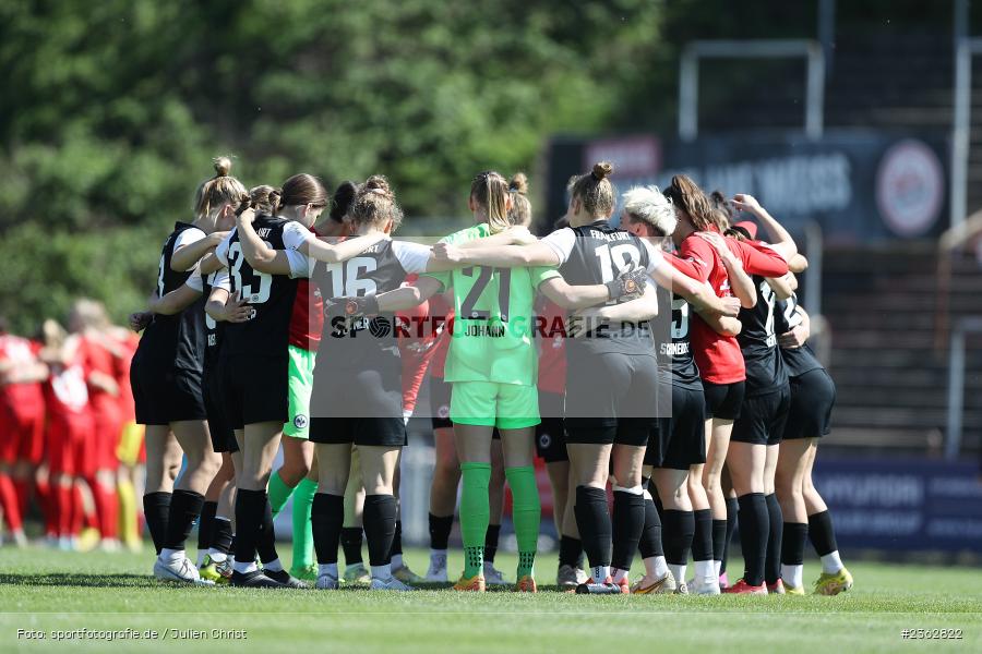Mannschaftskreis, Riederwaldstadion, Frankfurt, 30.04.2023, sport, action, Fussball, DFB, 22. Spieltag, 2. Frauen-Bundesliga, RBL, SGE, RB Leipzig, Eintracht Frankfurt II - Bild-ID: 2362822