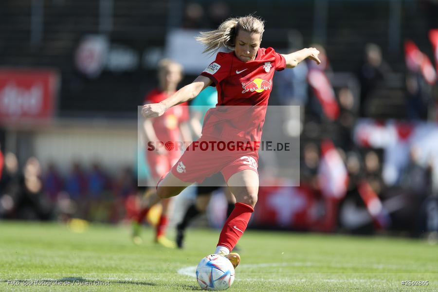 Medina Desic, Riederwaldstadion, Frankfurt, 30.04.2023, sport, action, Fussball, DFB, 22. Spieltag, 2. Frauen-Bundesliga, RBL, SGE, RB Leipzig, Eintracht Frankfurt II - Bild-ID: 2362865