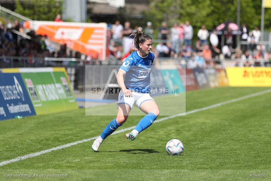Chantal Hagel, Stadion am Brentanobad, Frankfurt, 30.04.2023, sport, action, Fussball, DFB, 18. Spieltag, FLYERALARM Frauen-Bundesliga, TSG, SGE, TSG Hoffenheim, Eintracht Frankfurt - Bild-ID: 2363151 Chantal Hagel, Stadion am Brentanobad, Frankfurt, 30.04.2023, sport, action, Fussball, DFB, 18. Spieltag, FLYERALARM Frauen-Bundesliga, TSG, SGE, TSG Hoffenheim, Eintracht Frankfurt - Bild-ID: 2363151