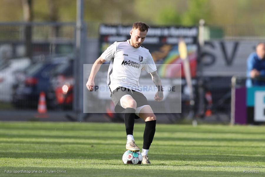 Justin Schulz, Sportgelände, Karlburg, 04.05.2023, sport, action, Fussball, BFV, Kreisliga Würzburg, HOM, TSV, TSV Homburg, TSV Karlburg II - Bild-ID: 2363222