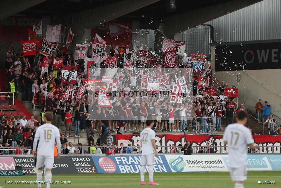 B-Block Würzburg, Fans, Choreo, Choreografie, FLYERALARM Arena, Würzburg, 05.05.2023, sport, action, Fussball, BFV, 35. Spieltag, Regionalliga Bayern, FCB, FWK, FC Bayern München II, FC Würzburger Kickers - Bild-ID: 2363265