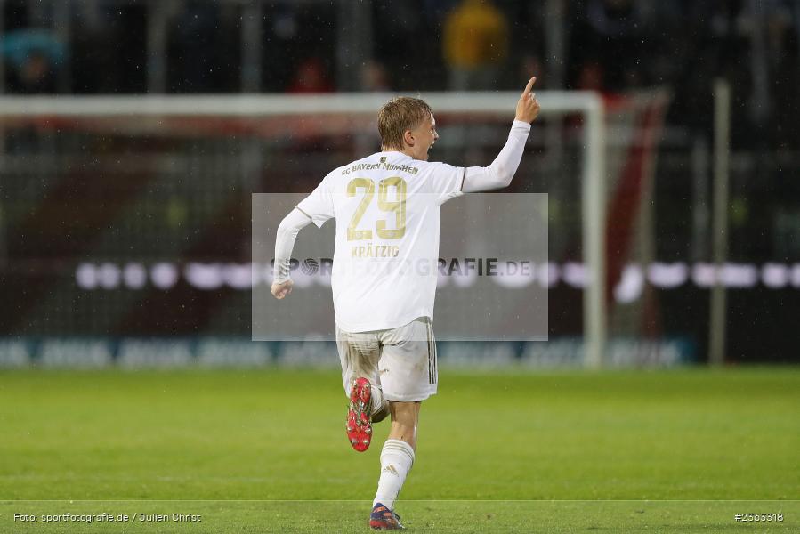 Frans Krätzig, FLYERALARM Arena, Würzburg, 05.05.2023, sport, action, Fussball, BFV, 35. Spieltag, Regionalliga Bayern, FCB, FWK, FC Bayern München II, FC Würzburger Kickers - Bild-ID: 2363318