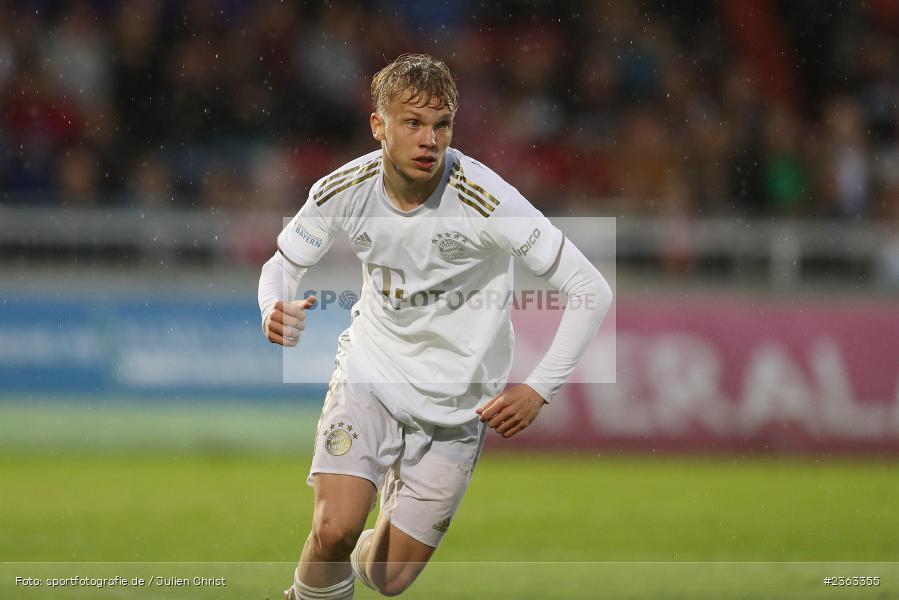 Frans Krätzig, FLYERALARM Arena, Würzburg, 05.05.2023, sport, action, Fussball, BFV, 35. Spieltag, Regionalliga Bayern, FCB, FWK, FC Bayern München II, FC Würzburger Kickers - Bild-ID: 2363355