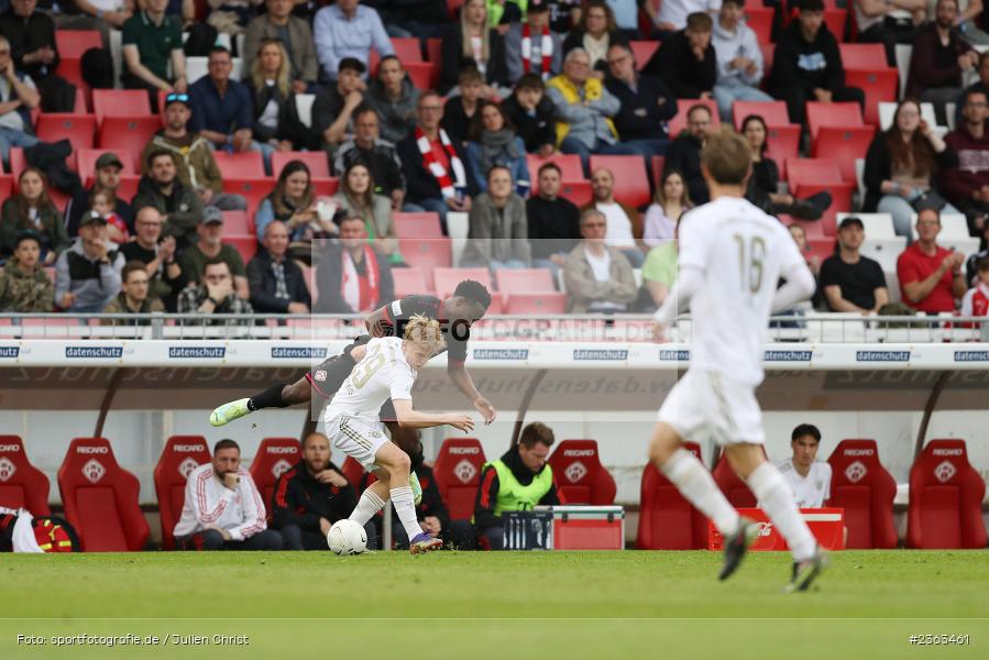 Frans Krätzig, FLYERALARM Arena, Würzburg, 05.05.2023, sport, action, Fussball, BFV, 35. Spieltag, Regionalliga Bayern, FCB, FWK, FC Bayern München II, FC Würzburger Kickers - Bild-ID: 2363461