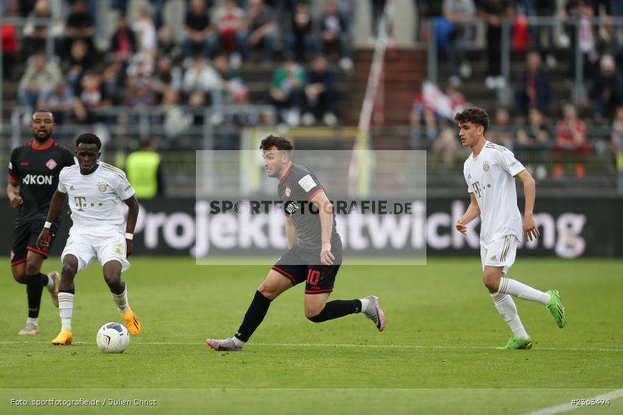 Dardan Karimani, FLYERALARM Arena, Würzburg, 05.05.2023, sport, action, Fussball, BFV, 35. Spieltag, Regionalliga Bayern, FCB, FWK, FC Bayern München II, FC Würzburger Kickers - Bild-ID: 2363494