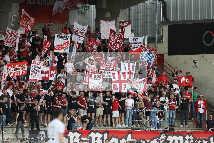 B-Block Würzburg, Stimmung, Banner, Transparent, Fahnen, Fans, FLYERALARM Arena, Würzburg, 05.05.2023, sport, action, Fussball, BFV, 35. Spieltag, Regionalliga Bayern, FCB, FWK, FC Bayern München II, FC Würzburger Kickers - Bild-ID: 2363552
