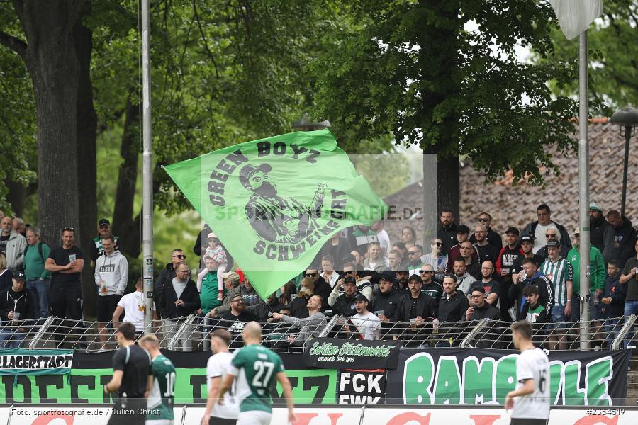 Sachs-Stadion, Schweinfurt, 13.05.2023, sport, action, Fussball, BFV, 36. Spieltag, Regionalliga Bayern, DJK, FCS, DJK Vilzing, 1. FC Schweinfurt - Bild-ID: 2364519