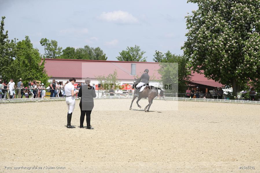 Reit- und Fahrverein e.V., Külsheim, 21.05.2023, sport, action, 14 Reiter-WB Schritt - Trab - Galopp, Pferdesport, Reitturnier Külsheim 2023 - Bild-ID: 2365710 Reit- und Fahrverein e.V., Külsheim, 21.05.2023, sport, action, 14 Reiter-WB Schritt - Trab - Galopp, Pferdesport, Reitturnier Külsheim 2023 - Bild-ID: 2365710