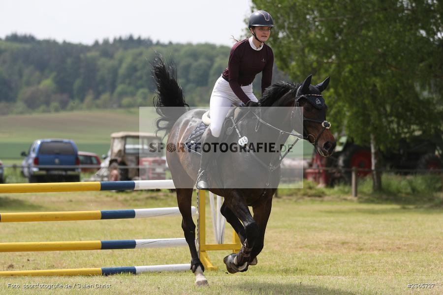 Reit- und Fahrverein e.V., Külsheim, 21.05.2023, sport, action, 06 Springpferdeprüfung Kl.A*, Pferdesport, Reitturnier Külsheim 2023 - Bild-ID: 2365727 Reit- und Fahrverein e.V., Külsheim, 21.05.2023, sport, action, 06 Springpferdeprüfung Kl.A*, Pferdesport, Reitturnier Külsheim 2023 - Bild-ID: 2365727