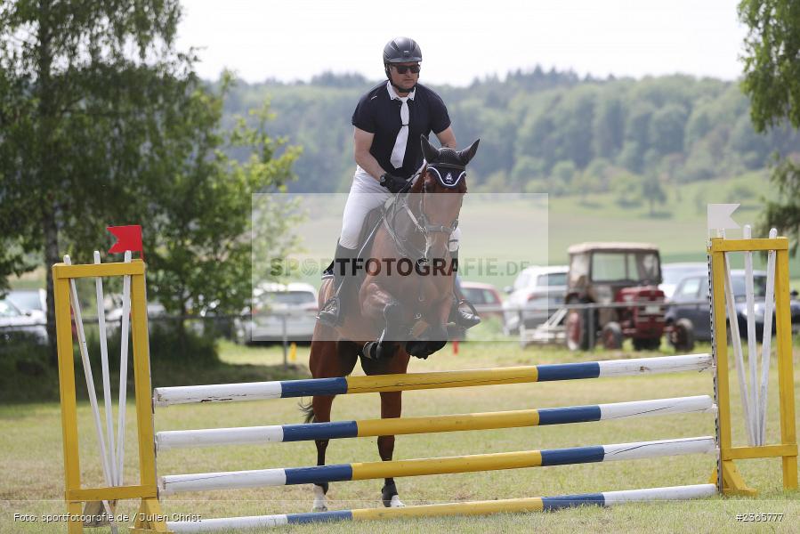 Reit- und Fahrverein e.V., Külsheim, 21.05.2023, sport, action, 06 Springpferdeprüfung Kl.A*, Pferdesport, Reitturnier Külsheim 2023 - Bild-ID: 2365777 Reit- und Fahrverein e.V., Külsheim, 21.05.2023, sport, action, 06 Springpferdeprüfung Kl.A*, Pferdesport, Reitturnier Külsheim 2023 - Bild-ID: 2365777